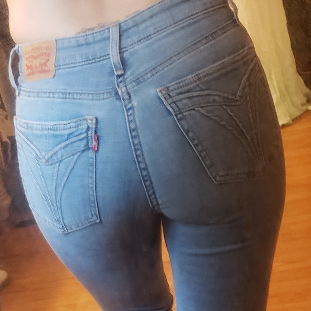 Levi jeans